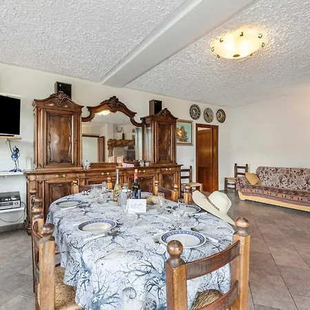 Casa Malpensata: View Garden House - Happy Apartment