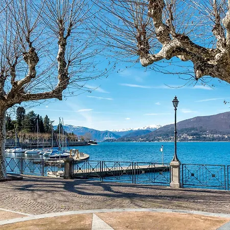 Casa Malpensata: View Garden House - Happy * Porto Valtravaglia