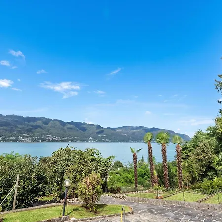 Casa Malpensata: View Garden House - Happy